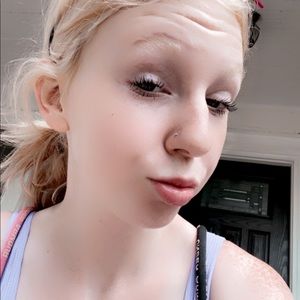 Meet your Posher, Keeley